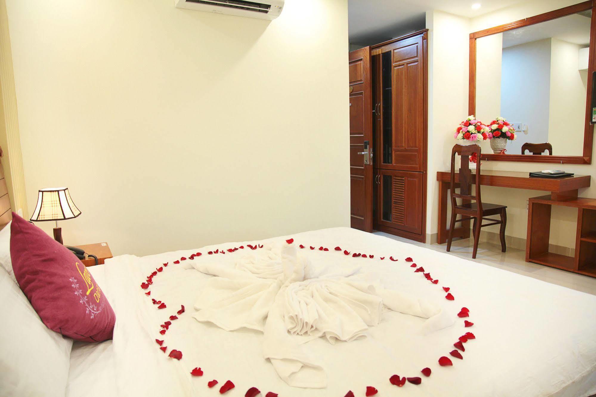 Lavender Danang Hotel Екстериор снимка